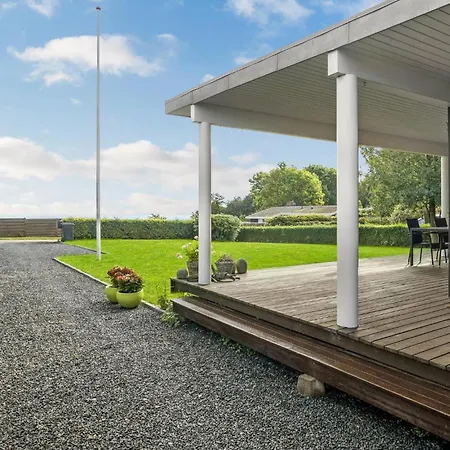 Stunning In With House Sea View *