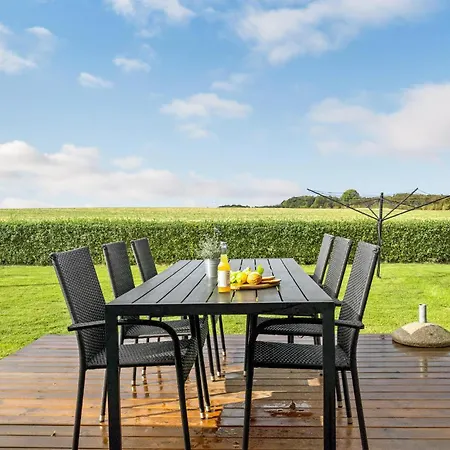 Two-bedroom In Feriehus *