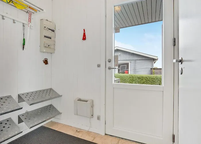 Two-bedroom In * בורקופ