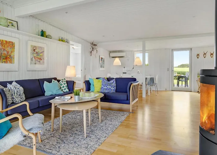 בית נופש Two-bedroom In *